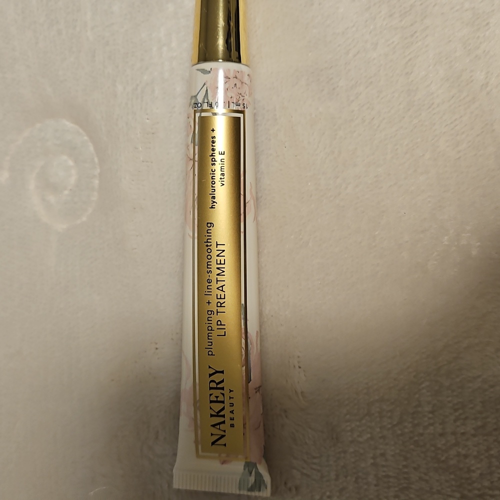 Nakery Lip Plumping Treatment